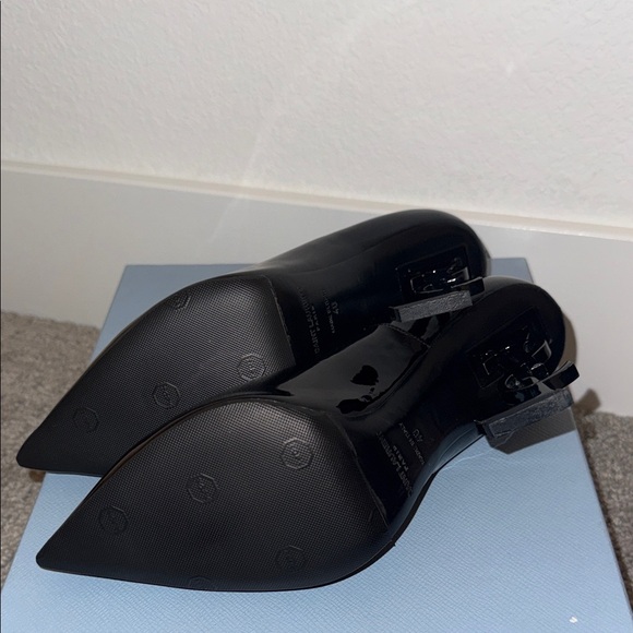 Saint Laurent Black Patent Heels - Picture 6 of 8